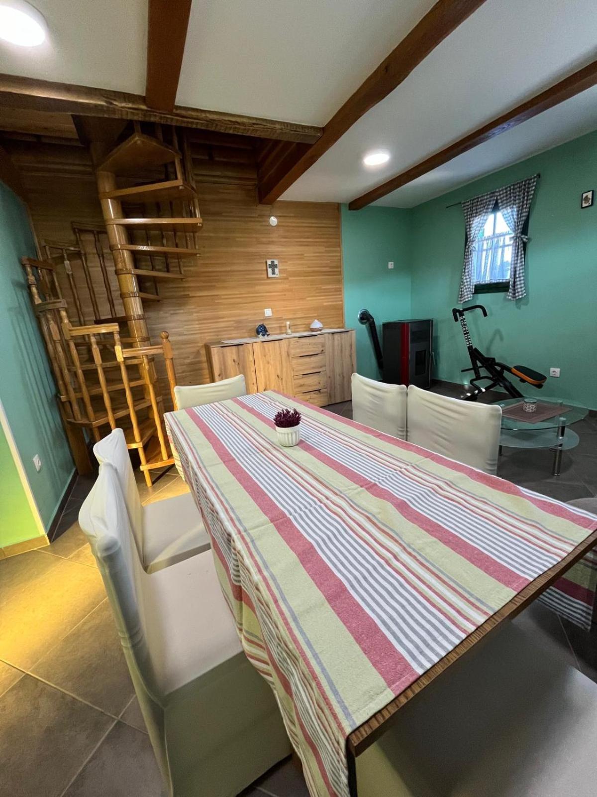דירות אוטוצאץ Wooden House Ante Self Check - In And Check - Out מראה חיצוני תמונה